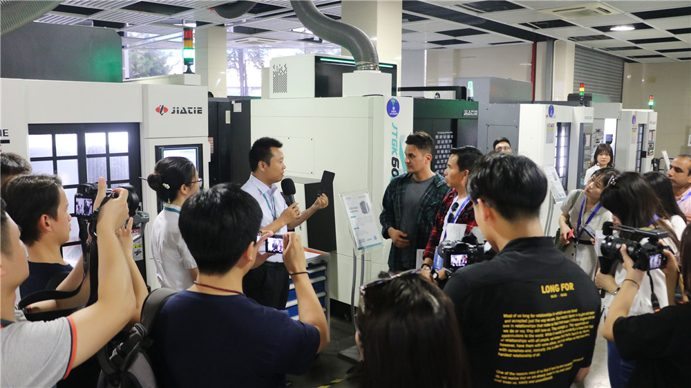 ��ϳ���㶫�ڲ�����Ϸ����